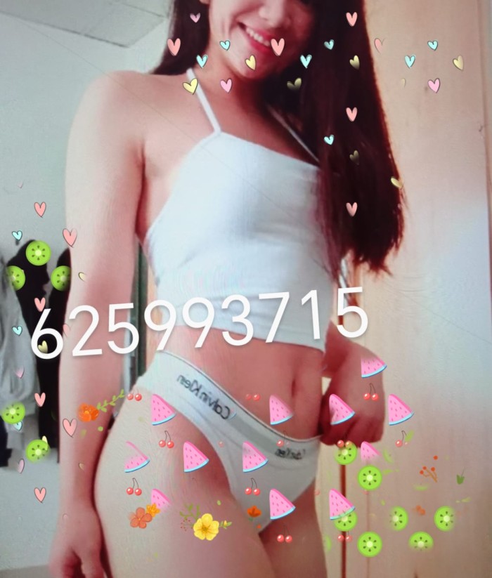 CHICAS ORIENTALES DISPONIBLES 24HORAS EN MADRID