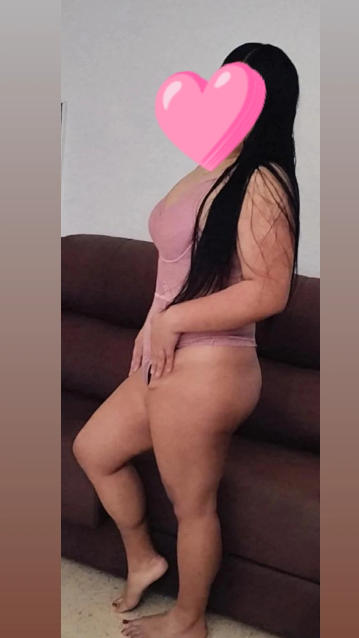 ¡EXCLUSIVA! LAURA LINDA CHICA COLOMBIANA