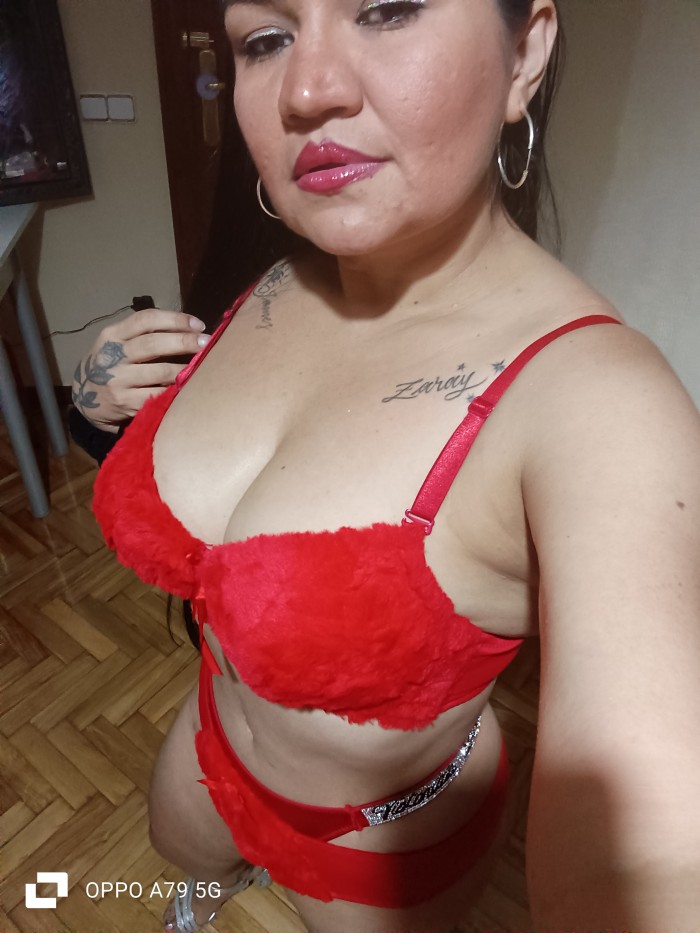 NOVEDAD LATINA CACHONDA MASAJISTA