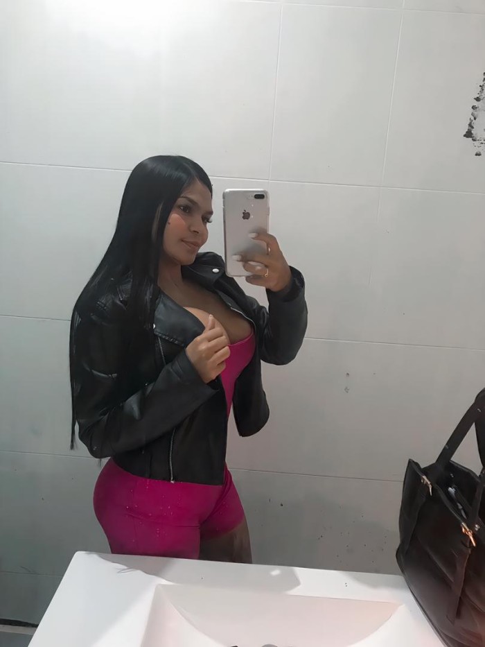 JUGUETONA  Y SENSUAL   JOVENCITA