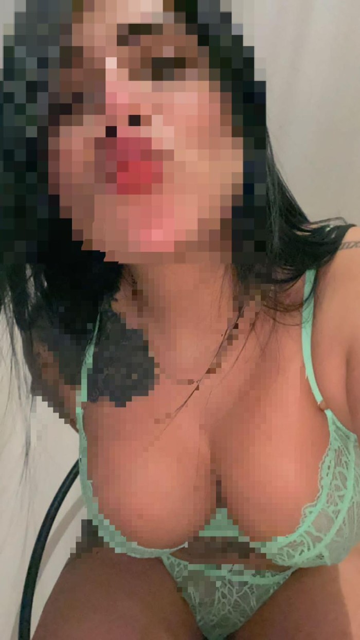 JOVENCITA MORBOSA Y FIESTERA