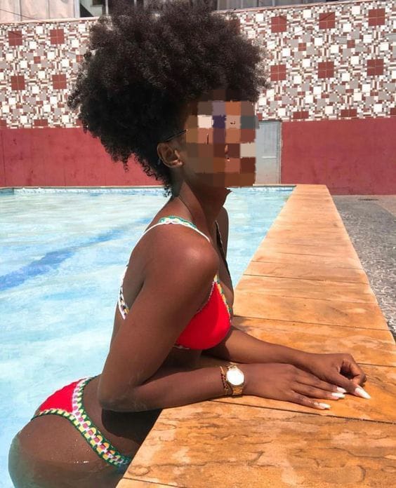 UNA NEGRA DE CULO GRANDE Y DE COÑO CALIENTE