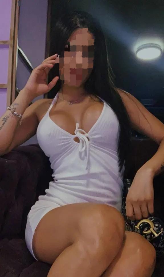 Hermosa escort colombiana muy implicada en Murcia