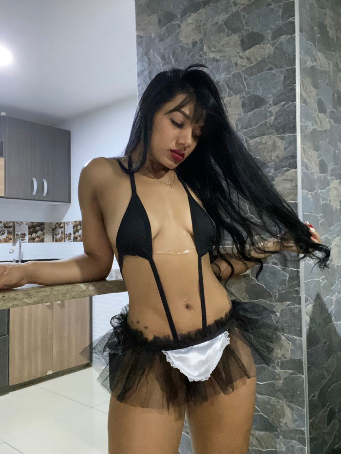 LATINA SEXY, CUMPLE TUS FANTASIAS CONMIGO