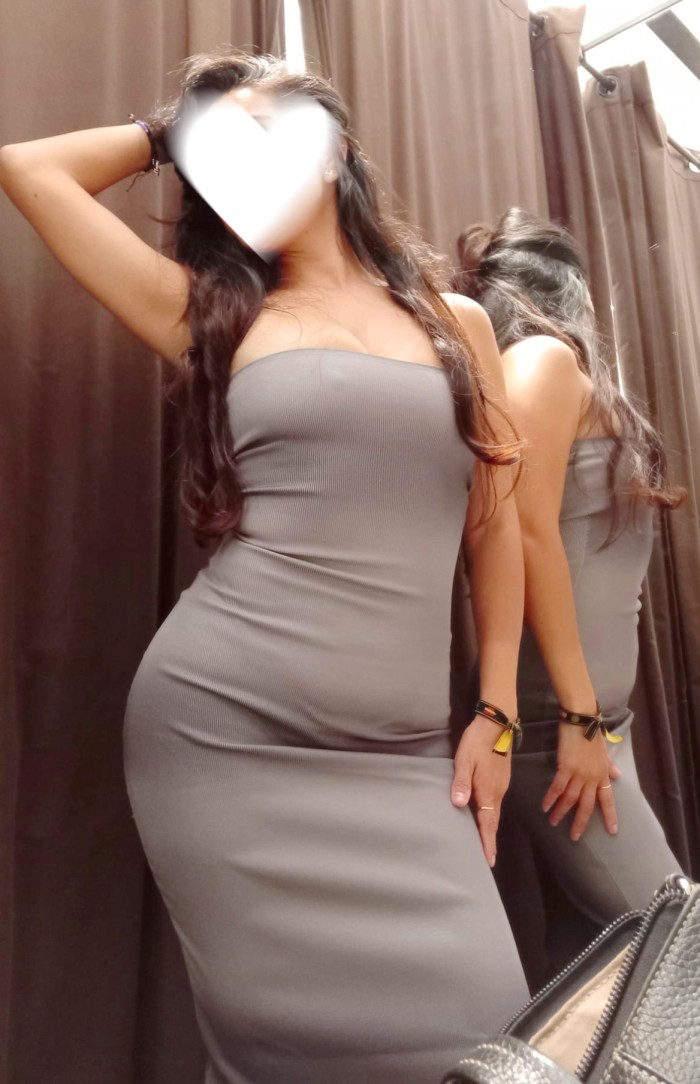 NIÑA PRECIOSA MASAJISTA LATINA SUPER IMPLICADA 19ã