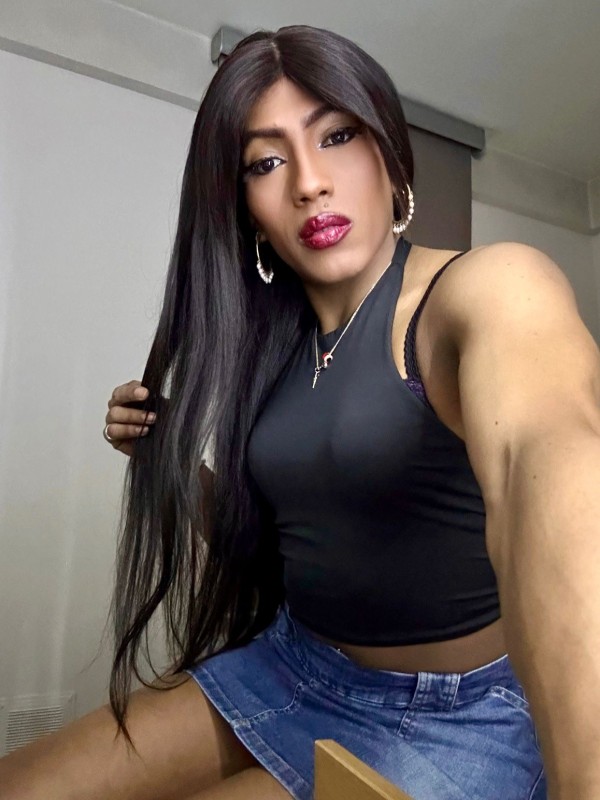 Diosa del sexo 20cmt x 6pulgadas  latina taladra culos XL