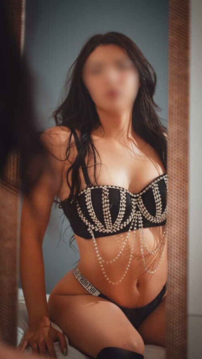 PRECIOSA ESCORT LATINA