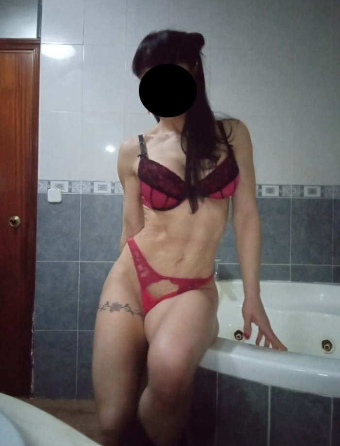 ESPAÑOLA SENSUAL Y MUY IMPLICADA SEXUALMENTE