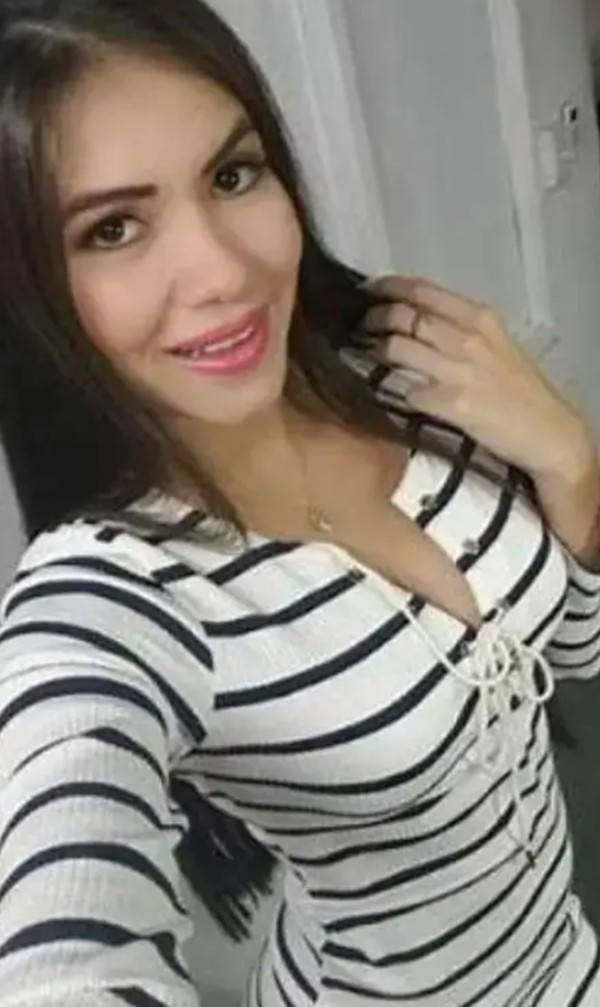 Sofi trans morena guapa