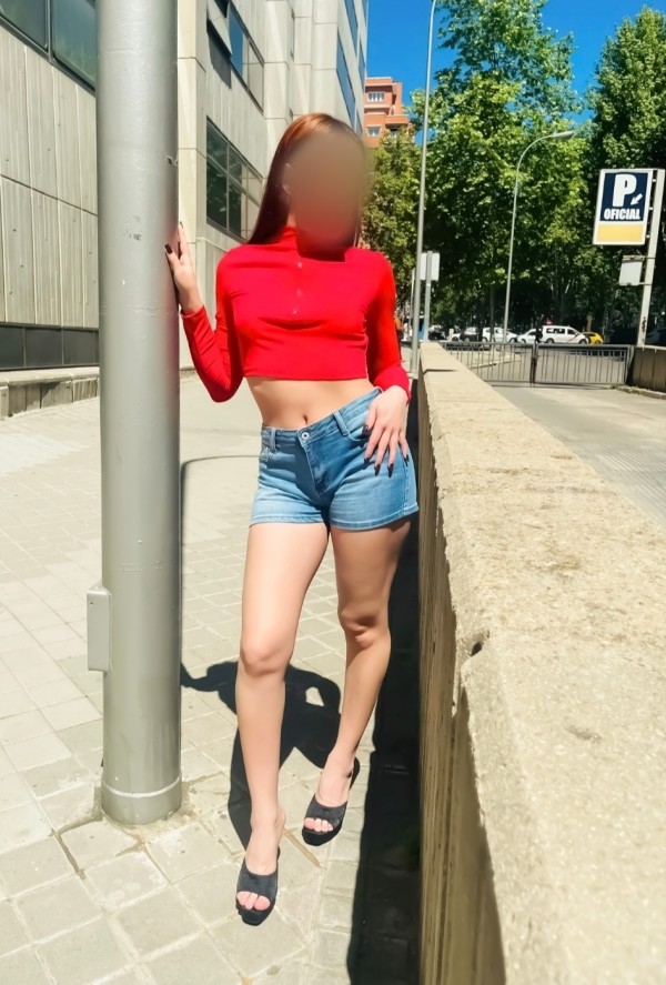 MIA, MASAJISTA PROFESIONAL Y EROTICA, 22 AÑOS, ZONA CUZCO MADRID