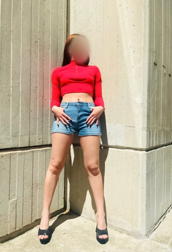 MIA, MASAJISTA PROFESIONAL Y EROTICA, 22 AÑOS, ZONA CUZCO MADRID