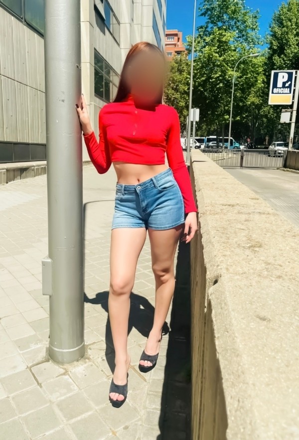 MIA, MASAJISTA PROFESIONAL Y EROTICA, 22 AÑOS, ZONA CUZCO MADRID