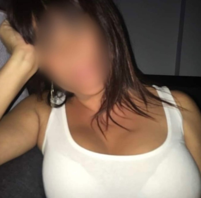 CARLA UNA MUJER CON EXPERIENCIA EN SEXO