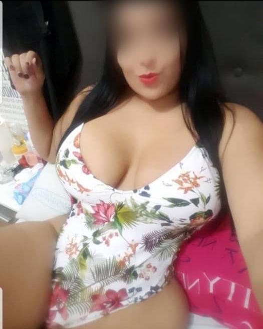 Morena hermosa latina