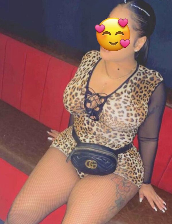 Naomi NOVEDAD en Leganes – Ven a Pasarla Bien Conmigo