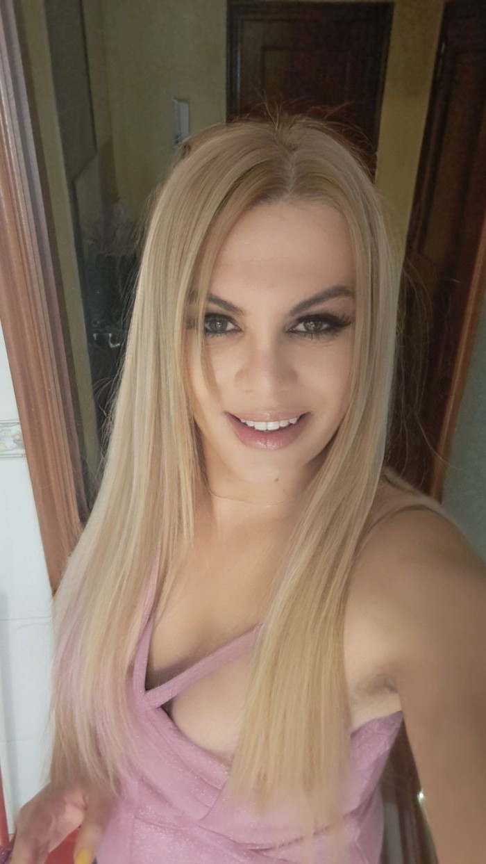 Trans adriane rubia