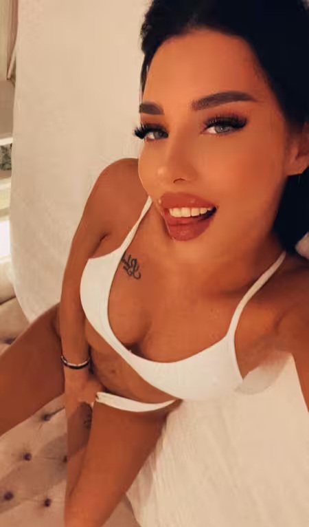 Darya muy buena  en la cama soy en Benidorm  muy s