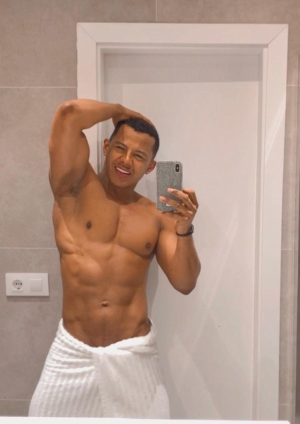 Latino hot mulato