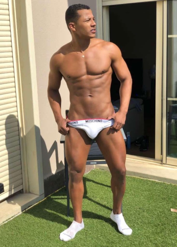 Latino hot mulato