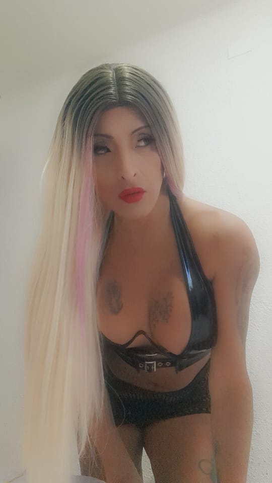 Chica trans colombiana