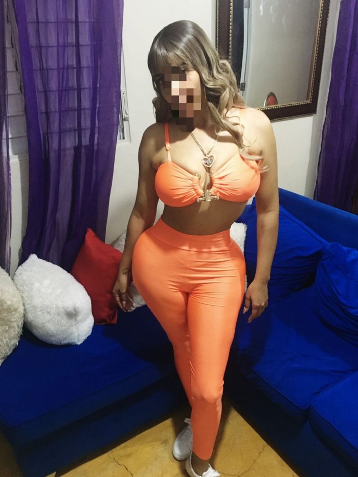 colombiana bien caliente acabada de llegar