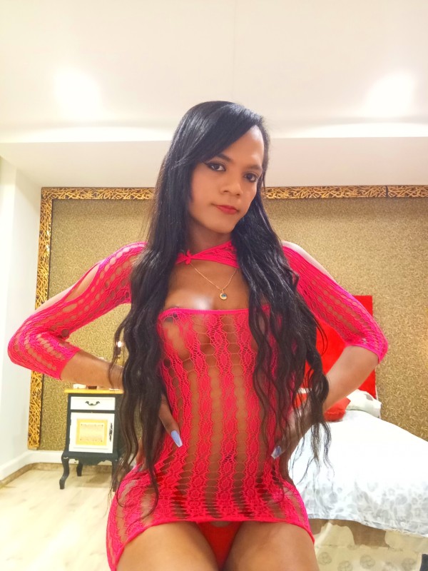 Sexy trans complaciente sin límites morenaza latina