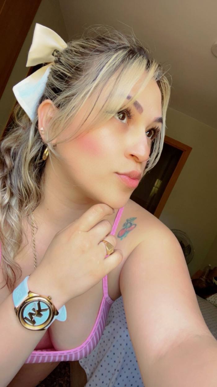 Hola soy Andrea latina cariñosa y muy guapa 641741384 solo wasap