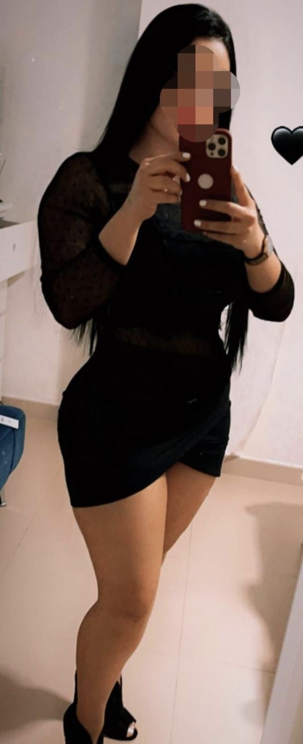 BELLEZA COLOMBIANA JOVEN