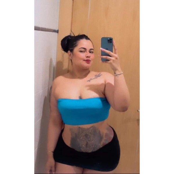 JOVENCITA tatuada FIESTERA CALIENTE COLOMBIANA