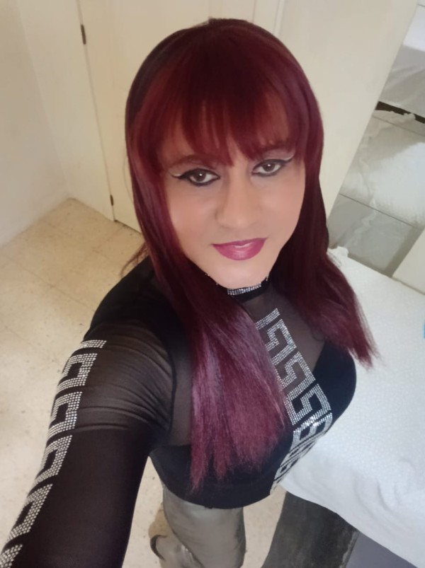 Katherine travesti latina ama  dominante 24 horas