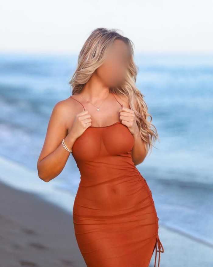 SARA 27 años, MASAJISTA TÁNTRICA DULCE y SENSUAL