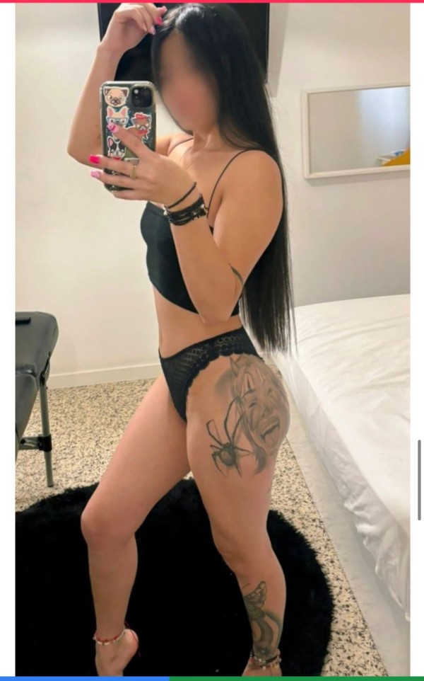 DULCE 18 COLOMBIANA SENSUAL, RECIEN LLEGADA A CORNELLA