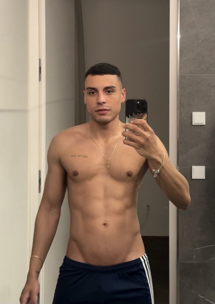 NOVEDAD STEVEN COLOMBIANO CUERPO DE GYM