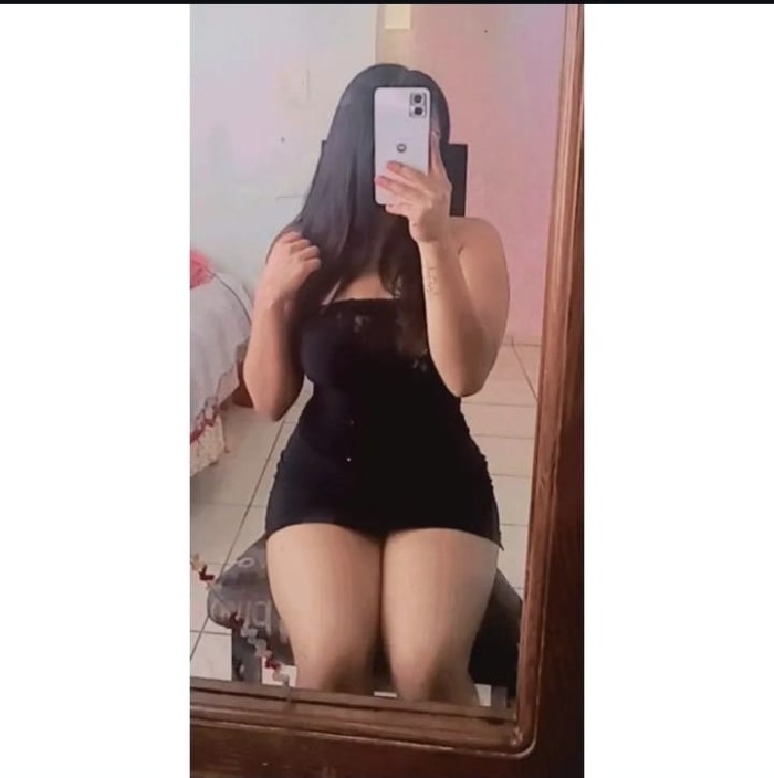 Amores SOY VIVI 21 AÑITOS LATINA SEXI Y COMPLA