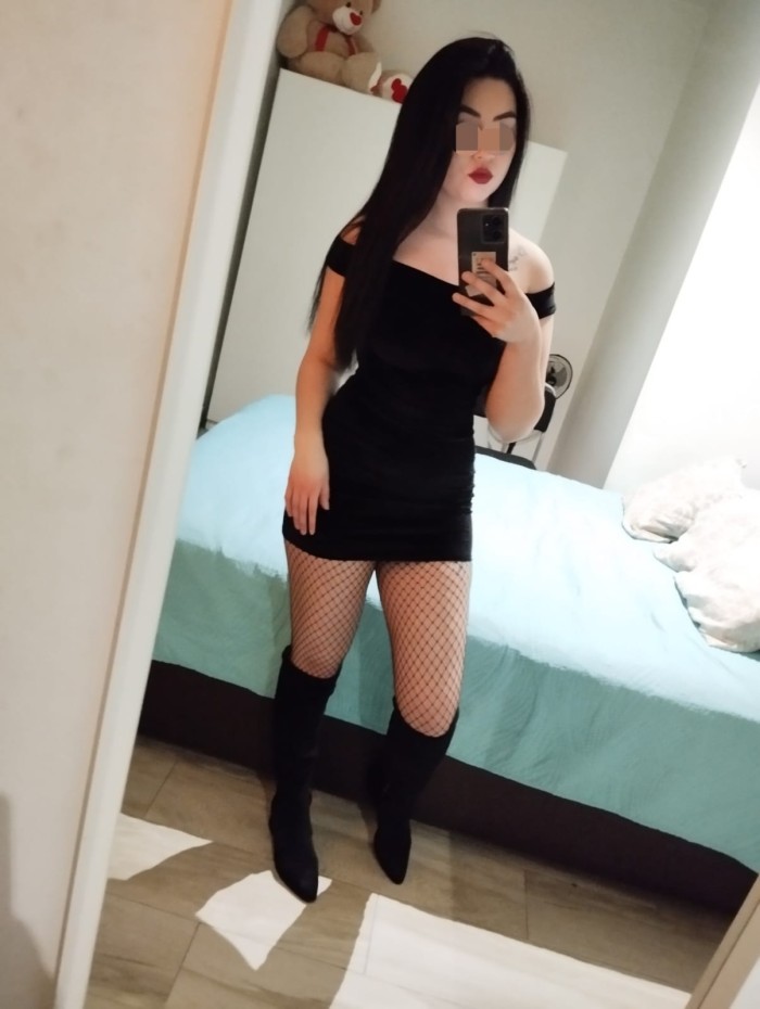 MORBOSA y SENSUAL LATINA DISPONIBLE 24/7