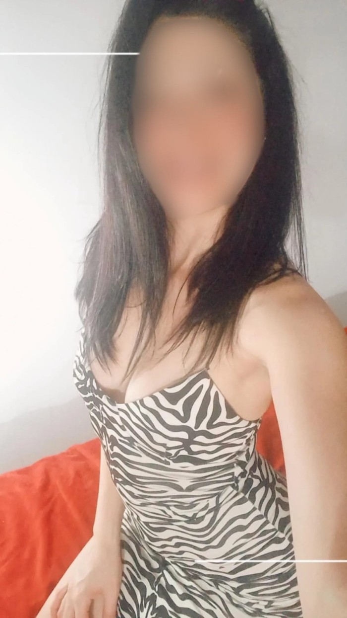 SENSUAL LATINA ARDIENTE MUÑECA FIESTERA