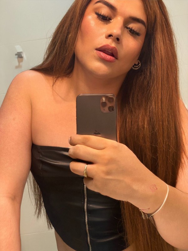 CURVY SEXY LATINA RECIÉN LLEGADA A TU CIUDAD