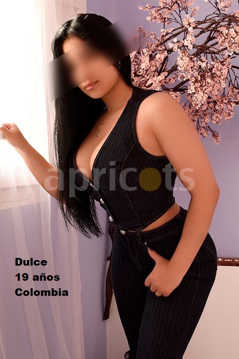 Dulce Implicada y Lista para el Placer