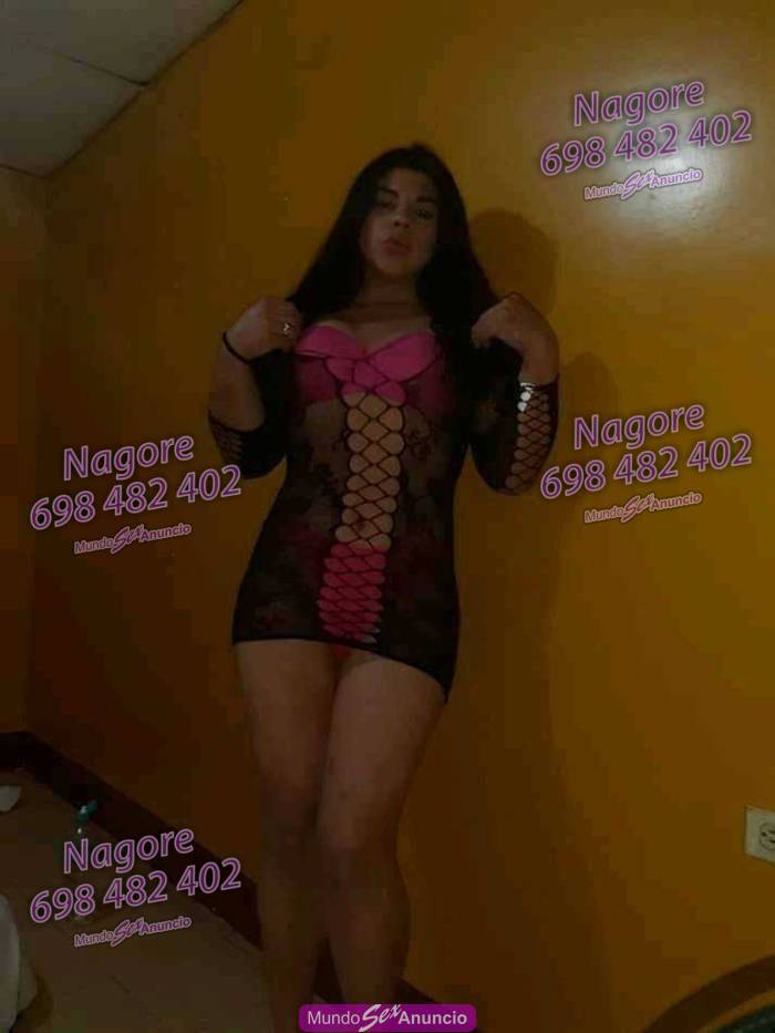 Trans Nagore besos con lengua sumisa fiestera