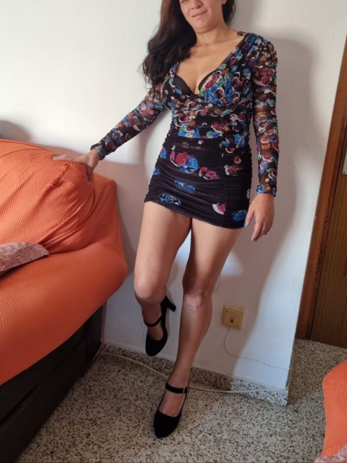 Madurita sexy simpática y muy cariñosa