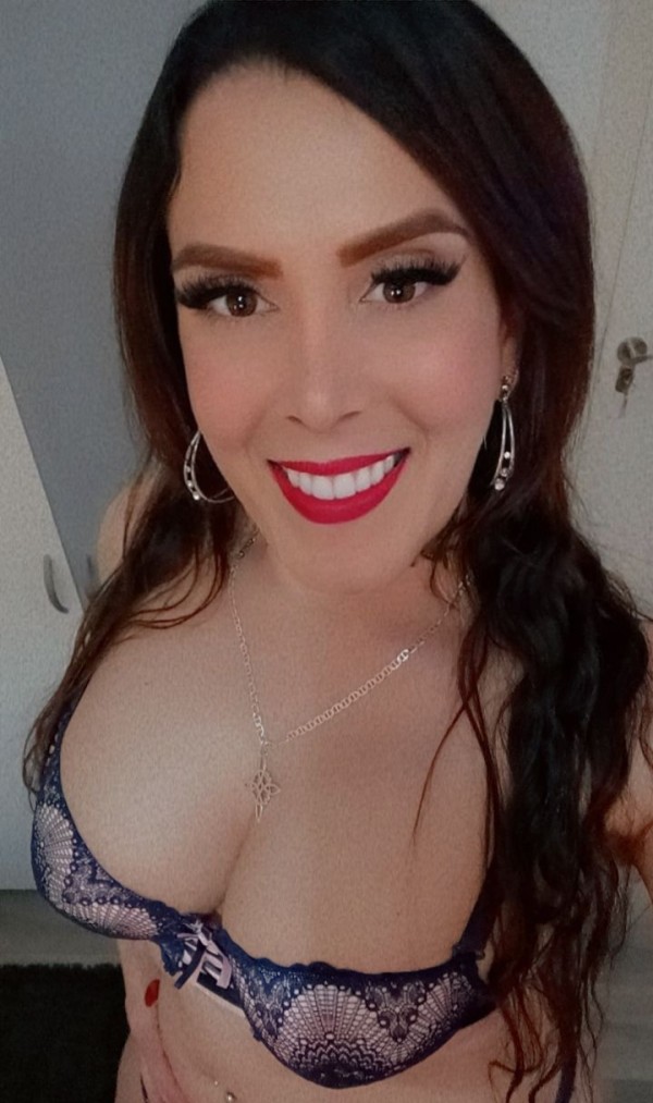 CHICA TRANS COLOMBIANA  FIESTERA EN LLEIDA