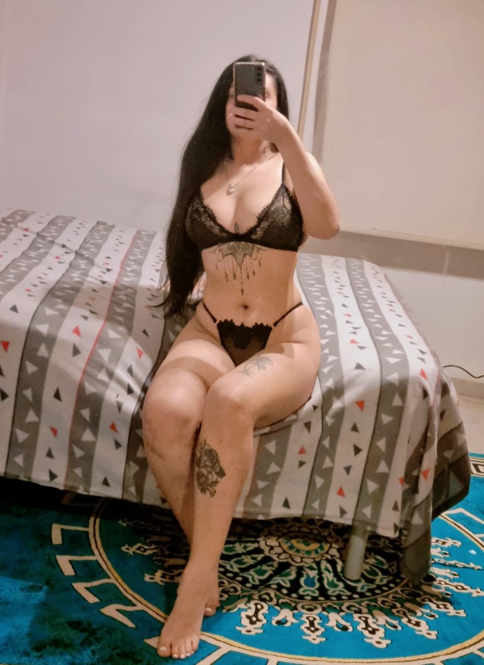 SEXY JOVENCITA Y MUY COMPLETA (COLLBLANC)