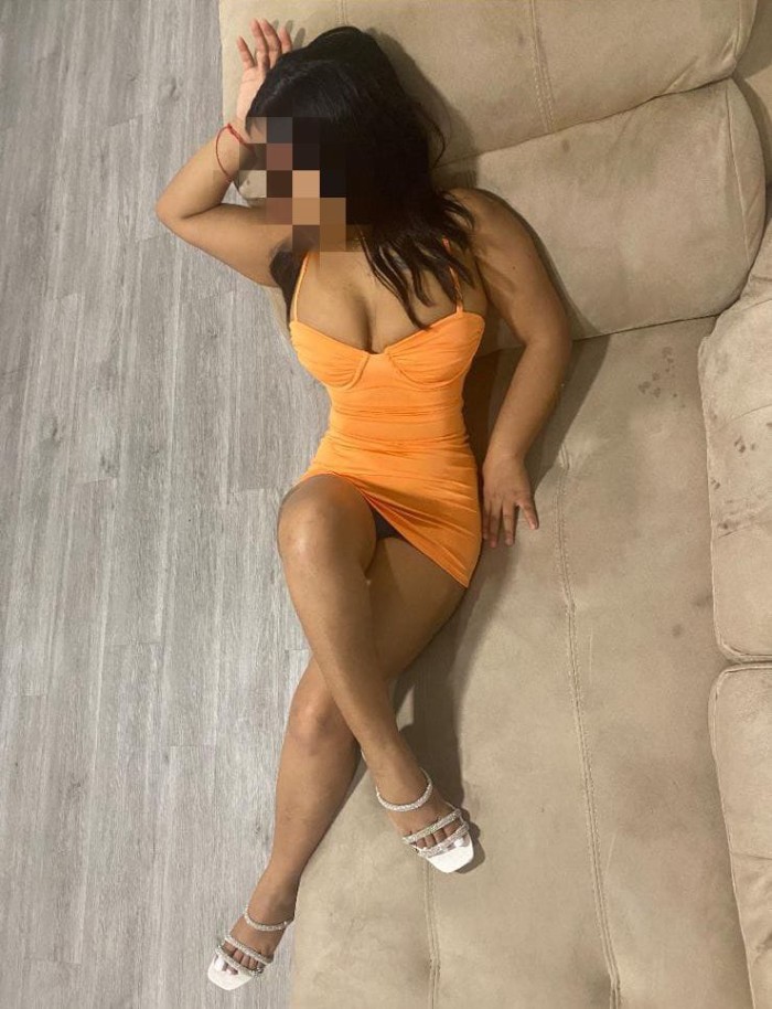 HERMOSA SENSUAL COLOMBINA CON GANAS DE FIESTA