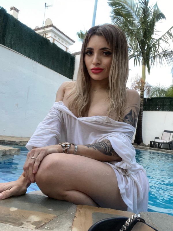 Hottest blondie Latina ! Outcall/Incall Party