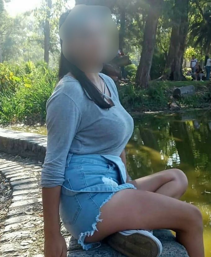 ADELA 19 AÑOS,ARGENTINA,SUMISA,PEGAME DURO.