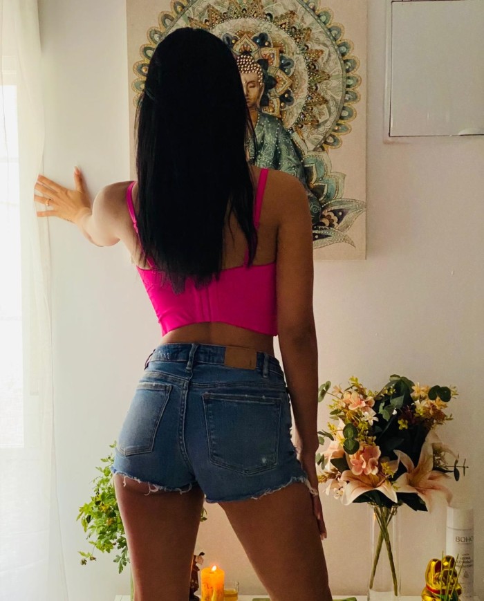 JIMENA HERMOSA JOVENCITA EXPERTA EN MASAJES