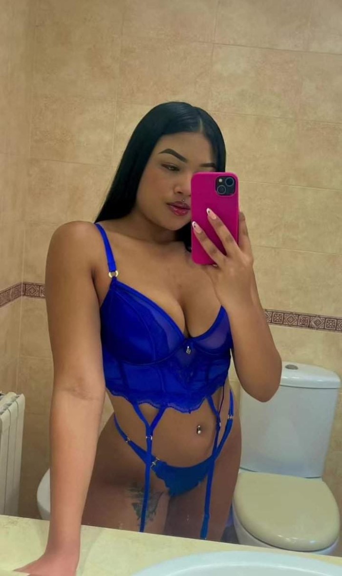 HERMOSA MORENA VENEZOLANA VIP NOVEDAD EN IBIZA