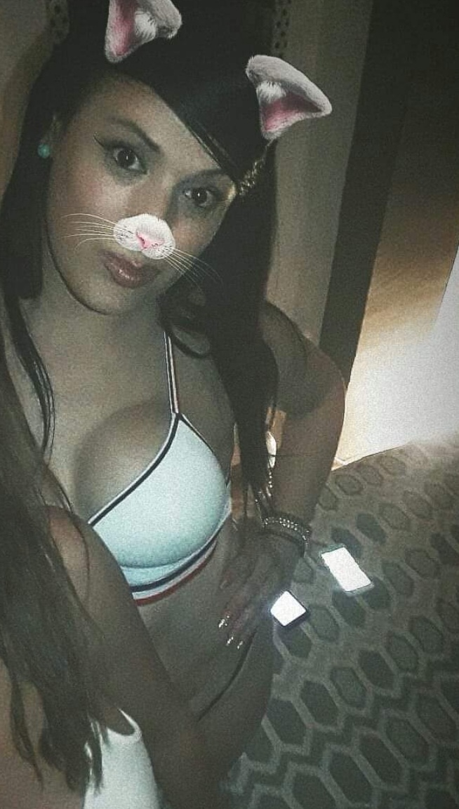 HERMOSA CHICA TRANXS MUY FOGOSA Y VICIOSA