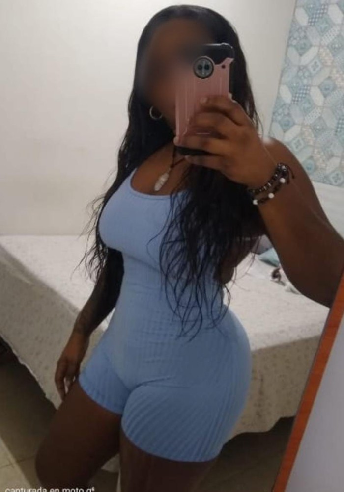 PAMELA UNA MORENA DIVINA QUE LLEGO A MATARO 24 HOR