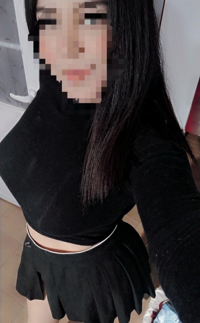 Perrita mala cliente y fiestera24/7(torrassa)